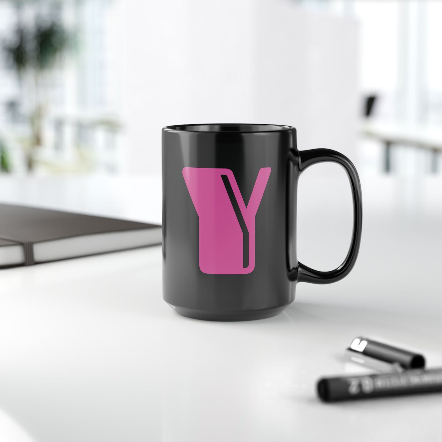 Mug Hot Pink Initial Black "Y"