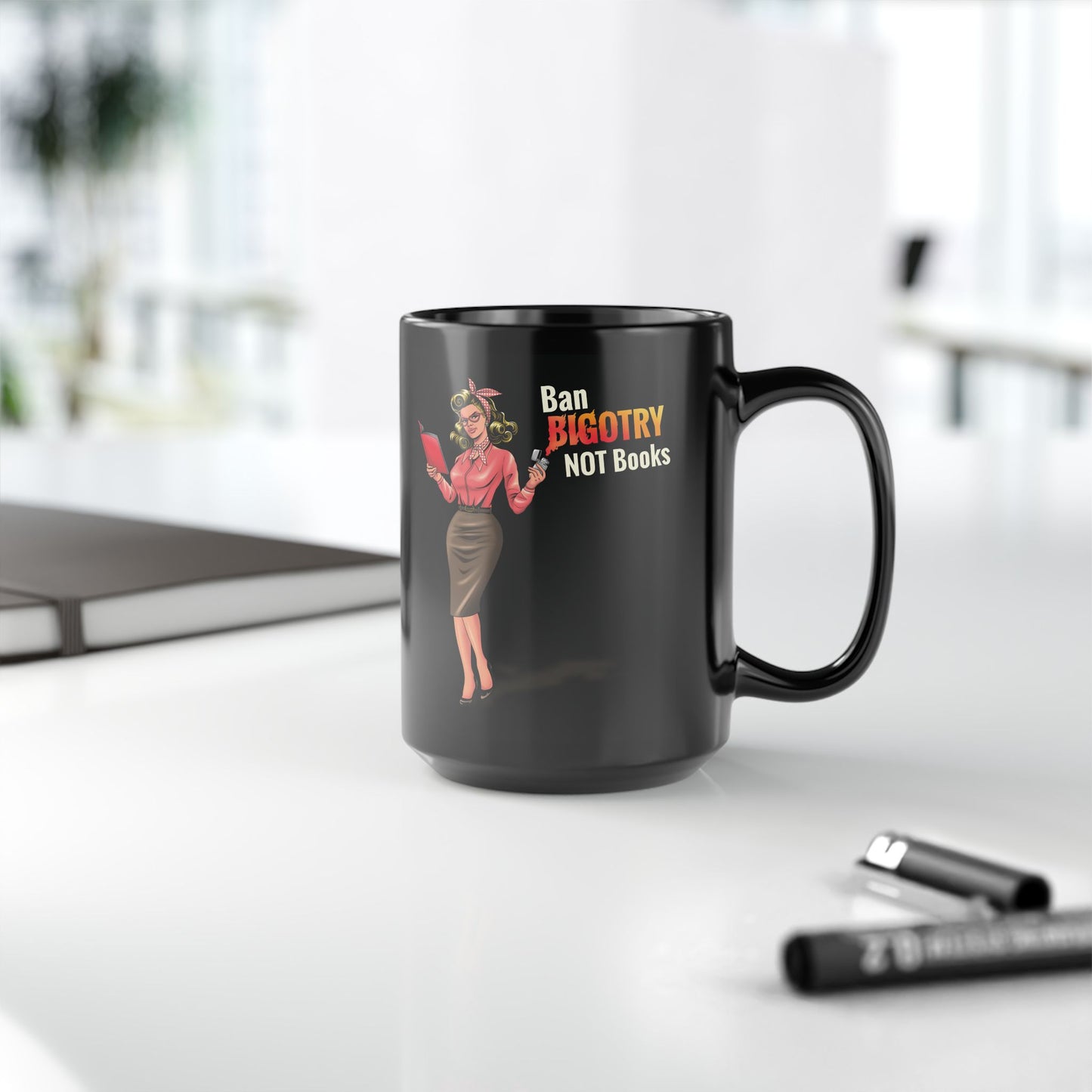 Mug - Ban Bigotry not books Vintage design - Black (11oz, 15oz)