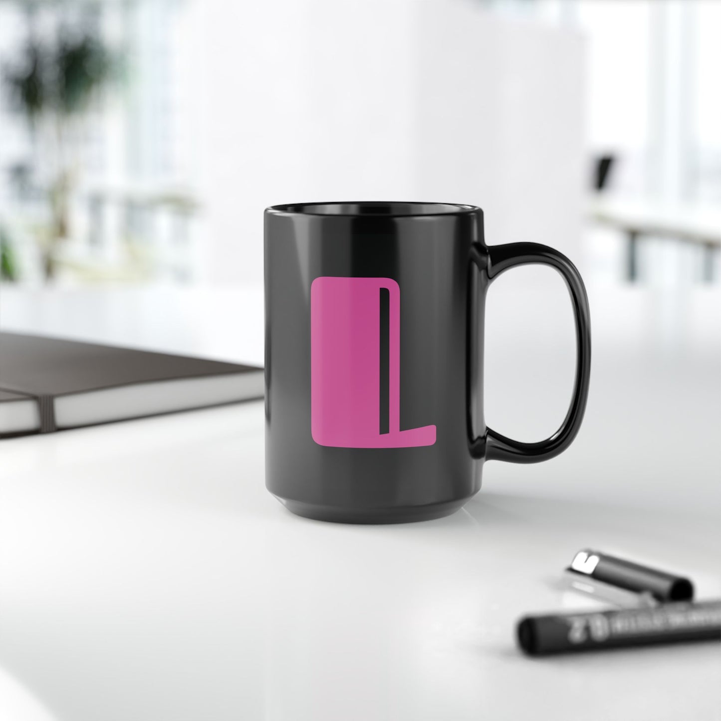 Mug Hot Pink Initial Black "L"